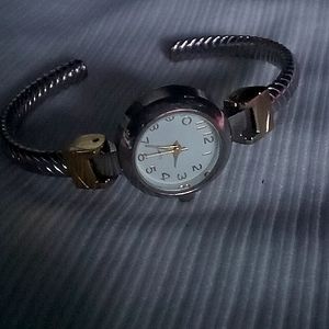 Quartz Wrist Watch Bracelet Sterling Silver and 14k Gold